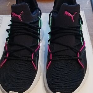 Puma Black and Pink Low-Top Sneakers Good Condition No Markings